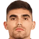 Headshot de Johan Vásquez